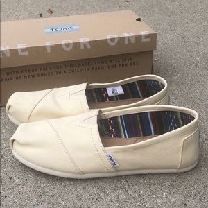 Toms Canvas Slip Ons